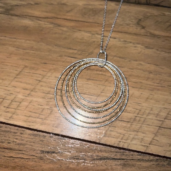 long necklace - Picture 2 of 3